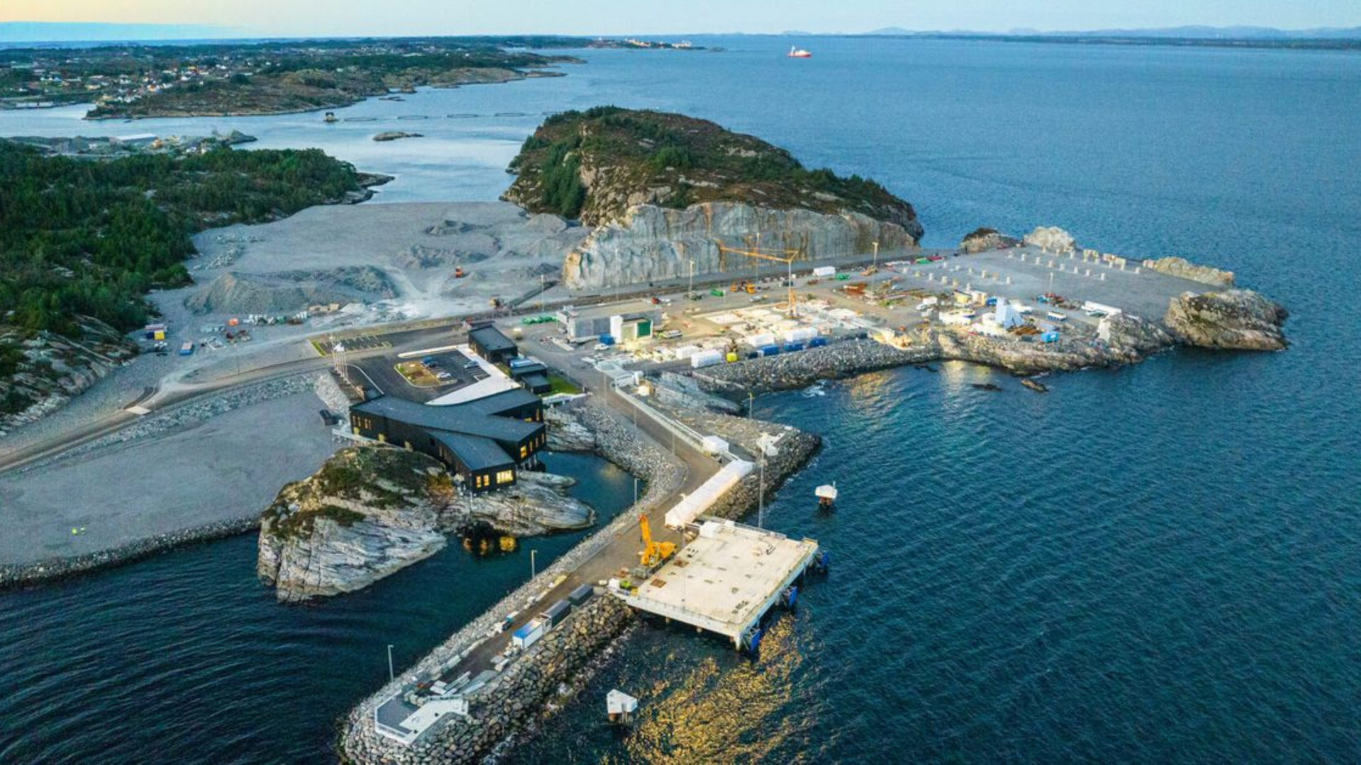 Microsoft Bets Big on Europe’s Carbon Storage Future